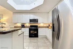 Picture of 1025 Sandpiper St E104, Naples, FL 34102
