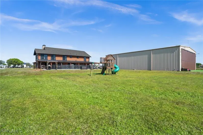 Picture of 3040 Trail Dairy Cir, North Fort Myers FL 33917