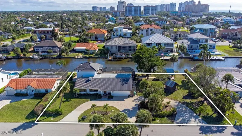 Picture of 438 Lagoon Ave, Naples FL 34108
