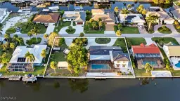 Picture of 438 Lagoon Ave, Naples, FL 34108