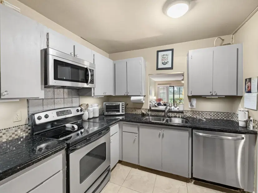 Picture of 2916 SW 22Nd Circle 201B, Delray Beach FL 33445