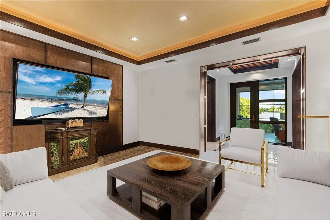 Picture of 6908 Lone Oak Blvd, Naples, FL 34109