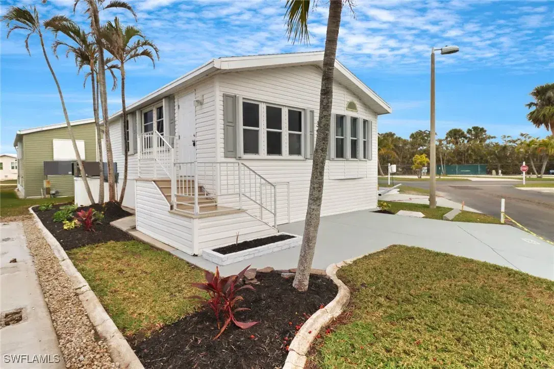 Picture of 19681 Summerlin Rd 354, Fort Myers, FL 33908