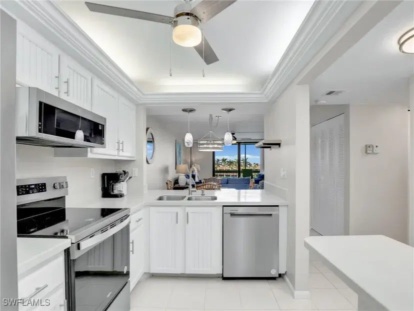 Picture of 601 Seaview Ct C403, Marco Island, FL 34145