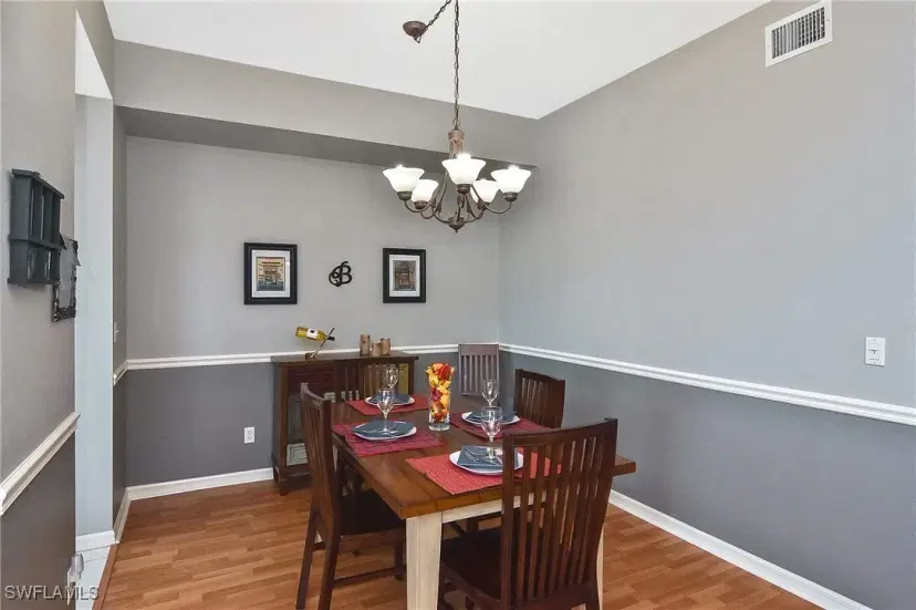 Picture of 8076 Queen Palm Ln 412, Fort Myers FL 33966
