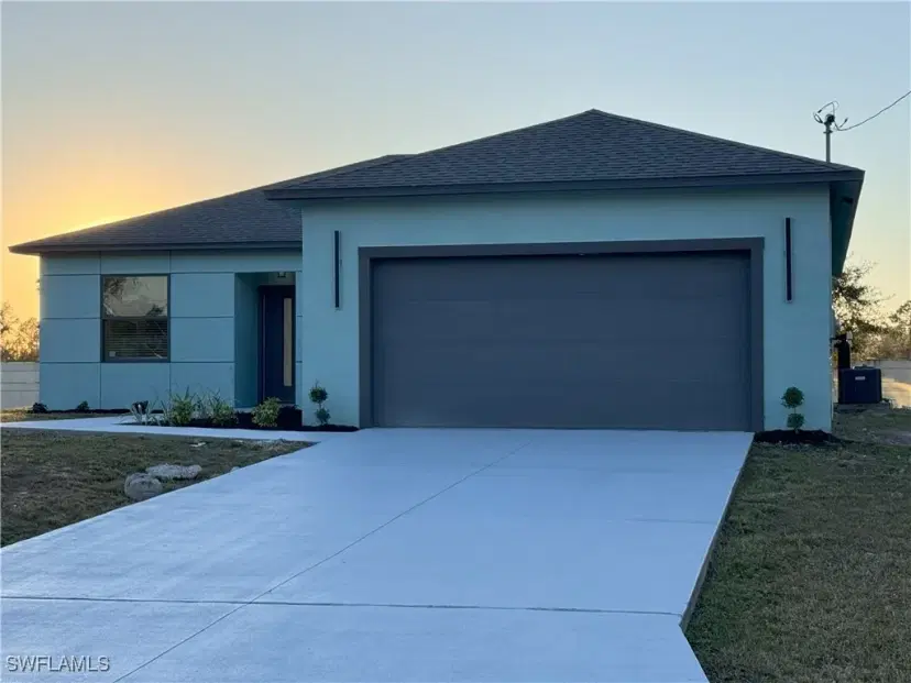 Picture of 710 Bedford Point Ave, Lehigh Acres FL 33974