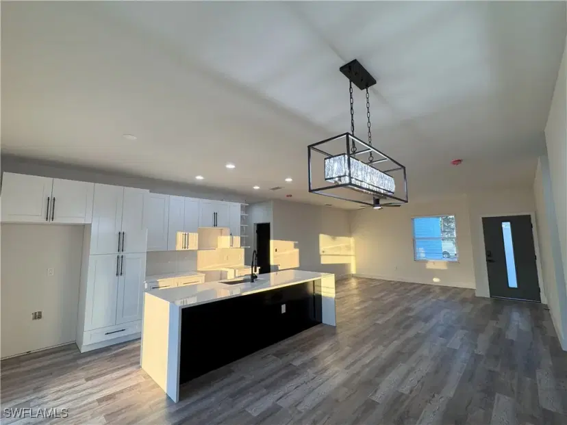 Picture of 710 Bedford Point Ave, Lehigh Acres FL 33974