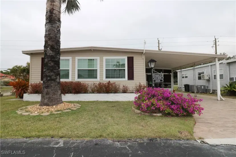 Picture of 19 Williamsburg Way, Fort Myers FL 33908