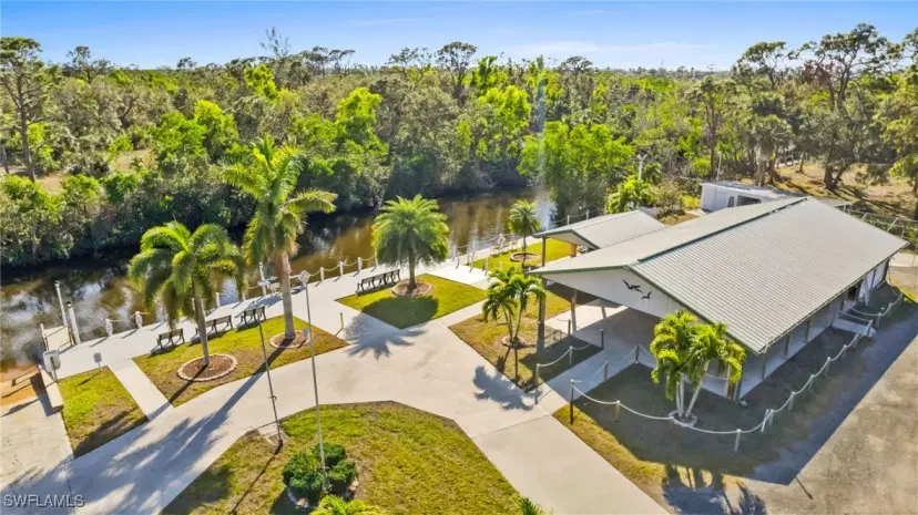 Picture of 19 Williamsburg Way, Fort Myers FL 33908