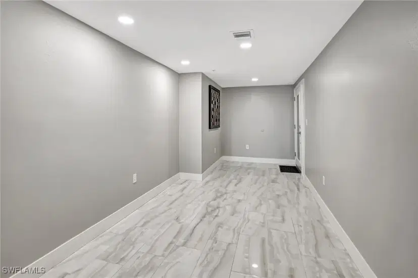 Picture of 1900 Virginia Ave 103, Fort Myers FL 33901