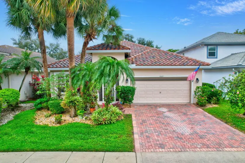 Picture of 13609 Weyburne Drive, Delray Beach FL 33446