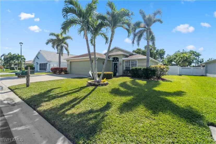 Picture of 15721 Beachcomber Ave, Fort Myers FL 33908