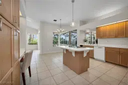 Picture of 25031 Goldcrest Dr, Bonita Springs, FL 34134