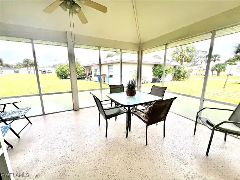 Picture of 204 Oakmont Pkwy, Lehigh Acres FL 33936