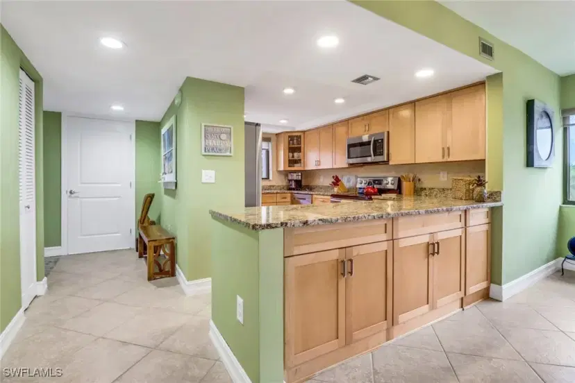 Picture of 4240 Steamboat Bend 301, Fort Myers FL 33919