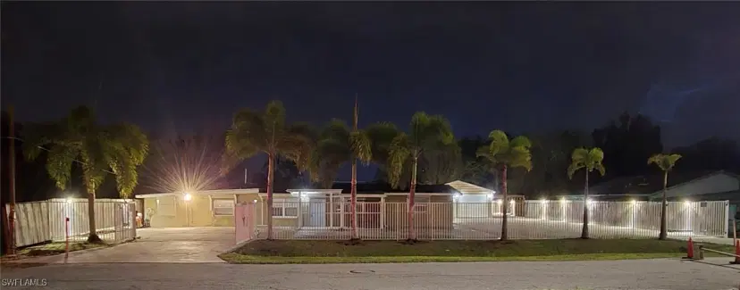Picture of 101 Lucille Ave, Fort Myers FL 33916