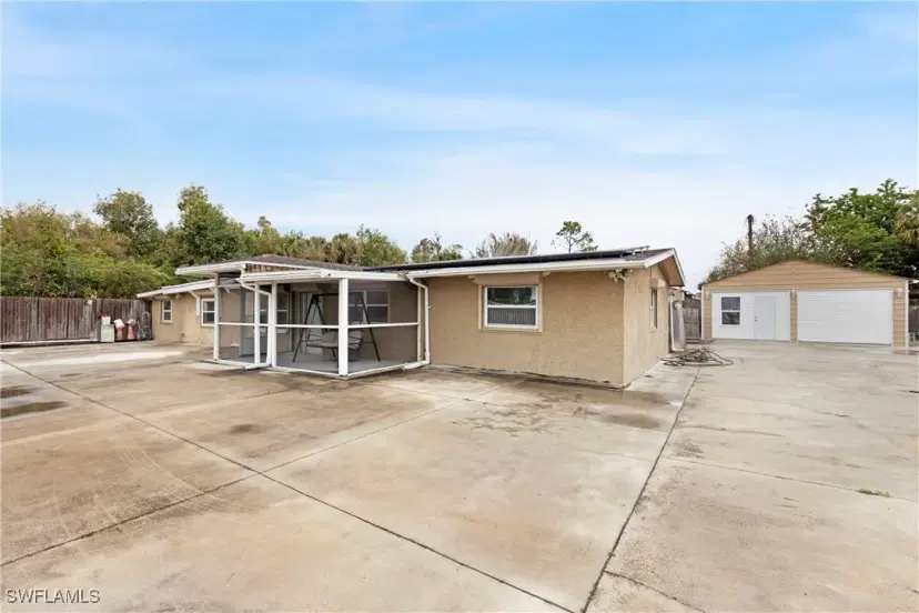 Picture of 101 Lucille Ave, Fort Myers FL 33916