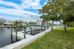 Picture of 2008 Aruba Ave, Fort Myers, FL 33905
