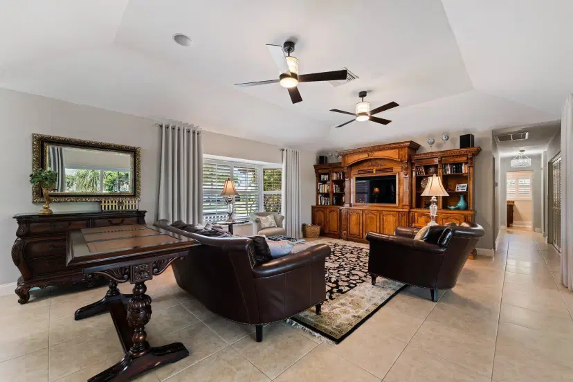 Picture of 230 Fairway W, Tequesta FL 33469
