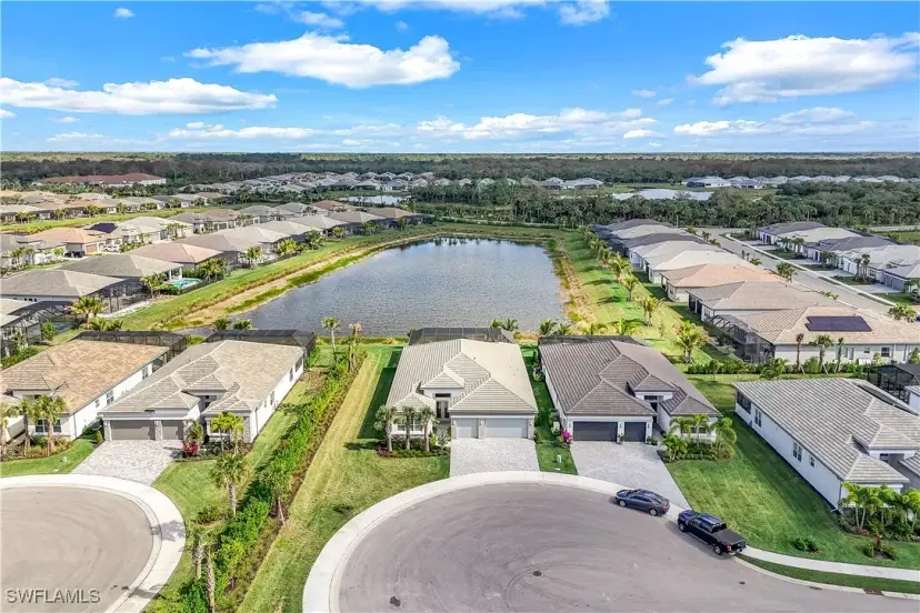 Picture of 12092 Eucalyptus Way, Naples FL 34120