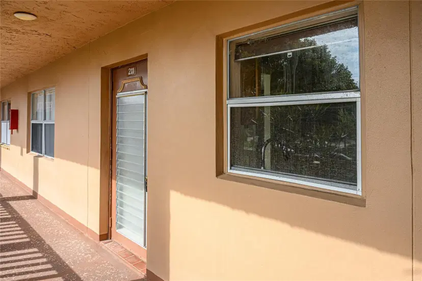 Picture of 9750 Sunrise Lakes Blvd 211, Sunrise FL 33322