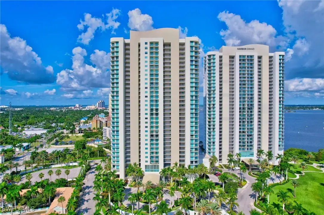 Picture of 3000 Oasis Grand Blvd 2405, Fort Myers, FL 33916