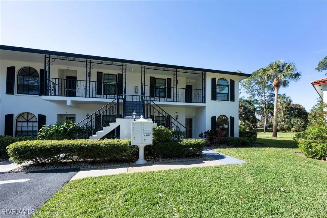 Picture of 809 Augusta Blvd 4, Naples, FL 34113