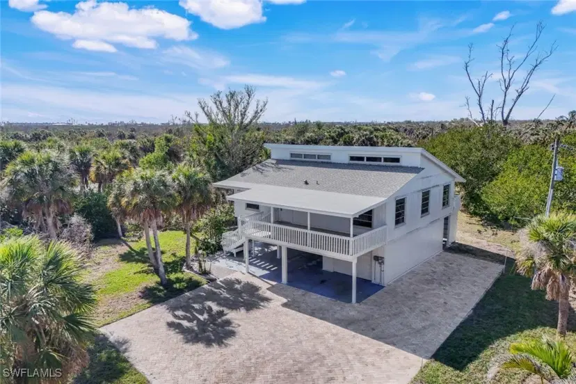 Picture of 455 Peachtree Rd, Sanibel FL 33957