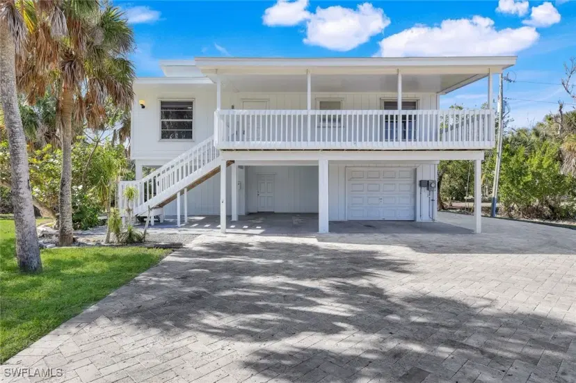 Picture of 455 Peachtree Rd, Sanibel FL 33957