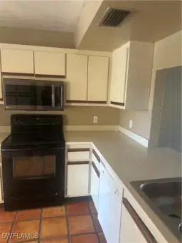 Picture of 500 Misty Pines Cir 105, Naples, FL 34105