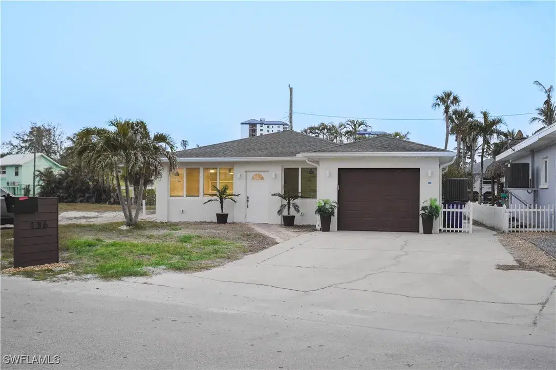 Picture of 136 Hercules Dr, Fort Myers Beach, FL 33931