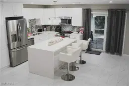 Picture of 136 Hercules Dr, Fort Myers Beach, FL 33931