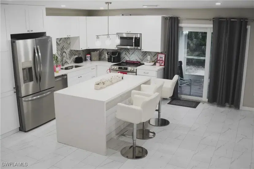 Picture of 136 Hercules Dr, Fort Myers Beach FL 33931