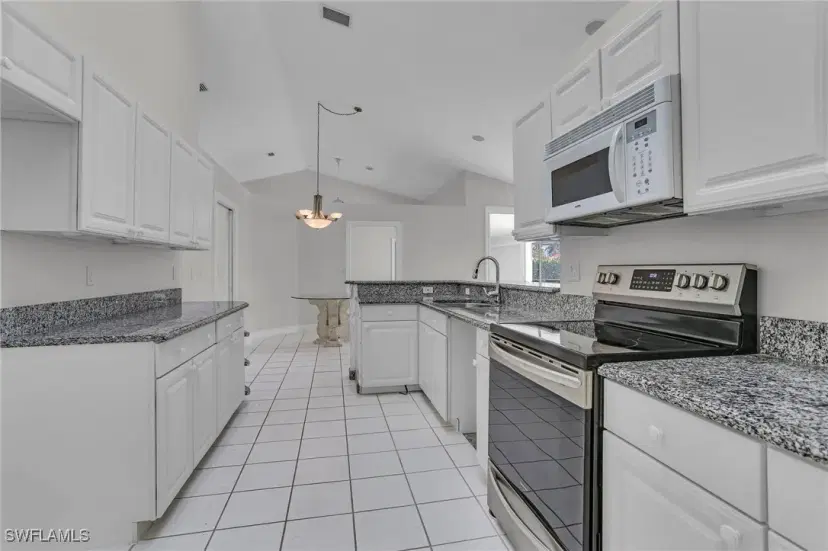 Picture of 7778 Tara Ct, Naples FL 34104