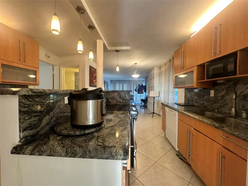 Picture of 2301 NE 14Th Street Cswy 101W, Pompano Beach FL 33062
