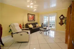 Picture of 2121 Collier Ave 406, Fort Myers, FL 33901