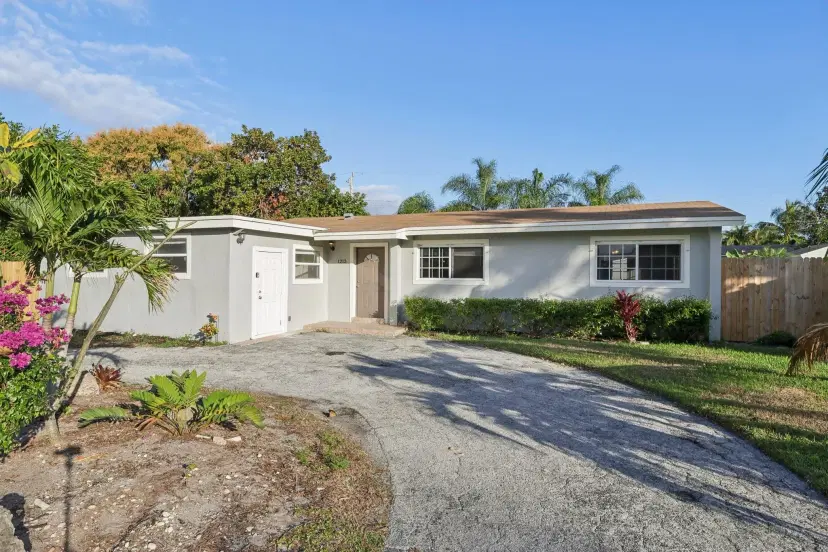 Picture of 1213 W Mango St, Lantana FL 33462