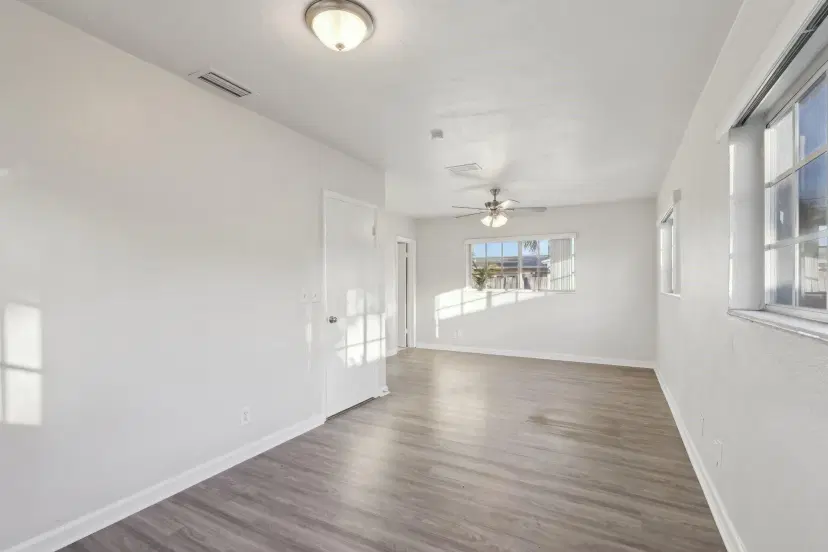 Picture of 1213 W Mango St, Lantana FL 33462