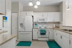 Picture of 3635 Pine Oak Cir 104, Fort Myers, FL 33916