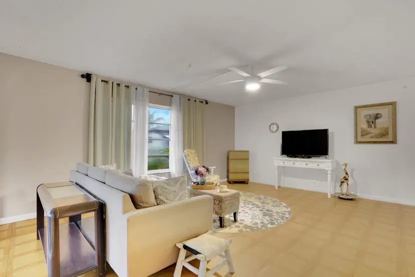 Picture of 670 High Point Boulevard N A, Delray Beach FL 33445