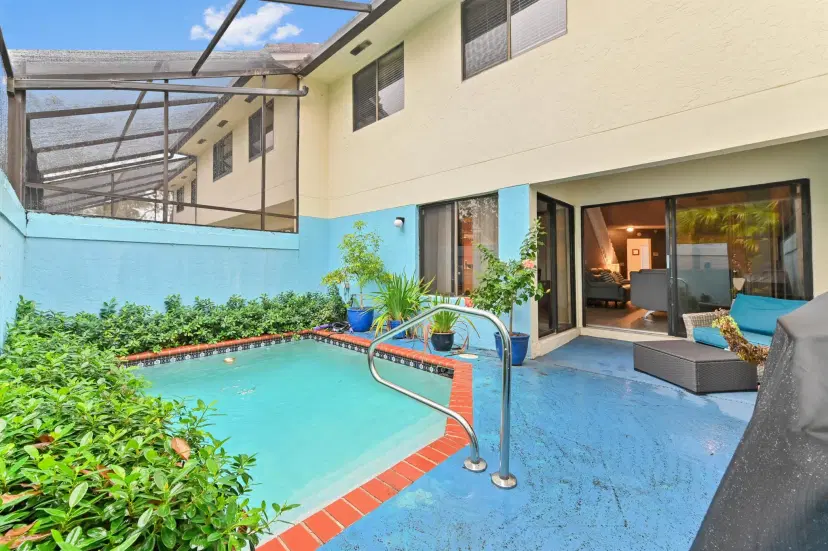 Picture of 507 Sea Oats Drive C-2, Juno Beach FL 33408