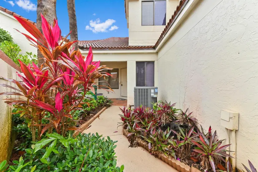 Picture of 507 Sea Oats Drive C-2, Juno Beach FL 33408