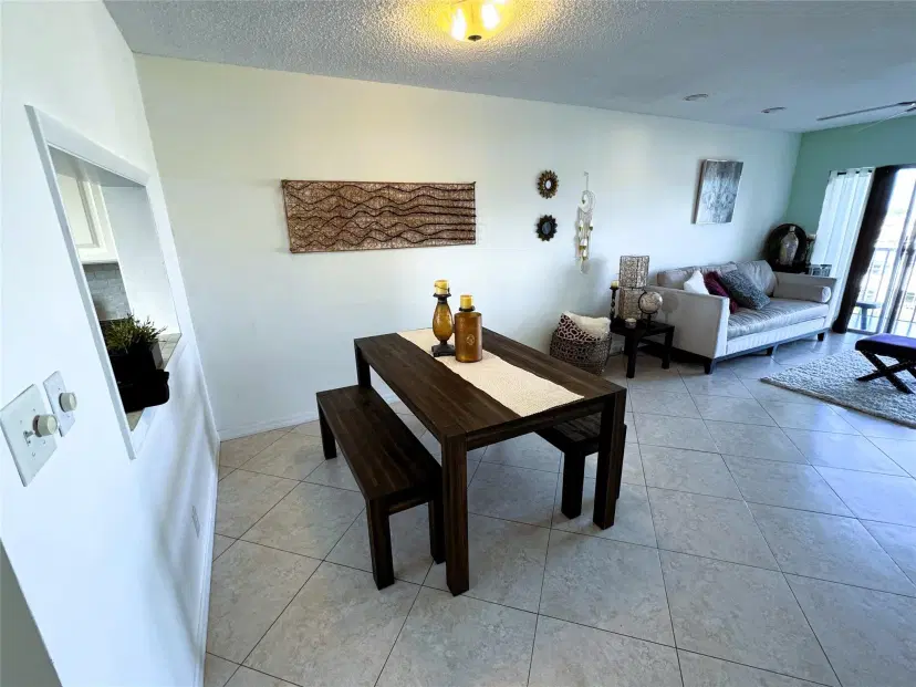 Picture of 1101 Crystal Lake Dr 507, Deerfield Beach FL 33064