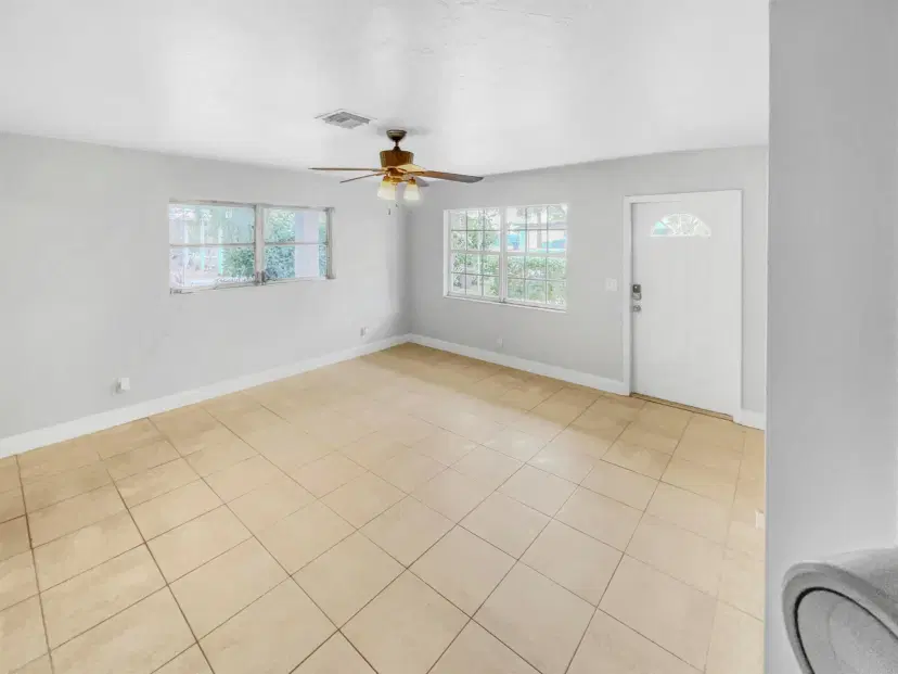 Picture of 622 Minnesota Street, Lantana FL 33462