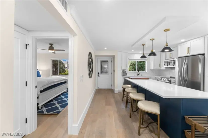 Picture of 1686 Blue Point Ave B1, Naples FL 34102
