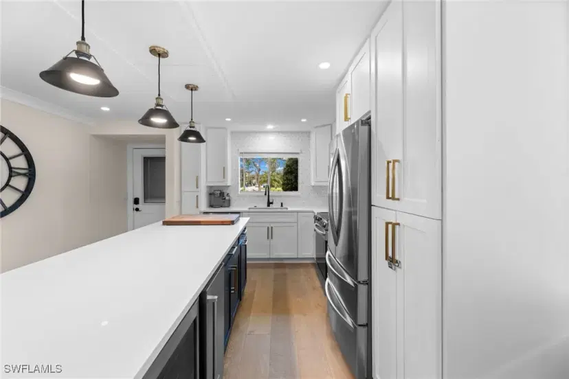 Picture of 1686 Blue Point Ave B1, Naples FL 34102