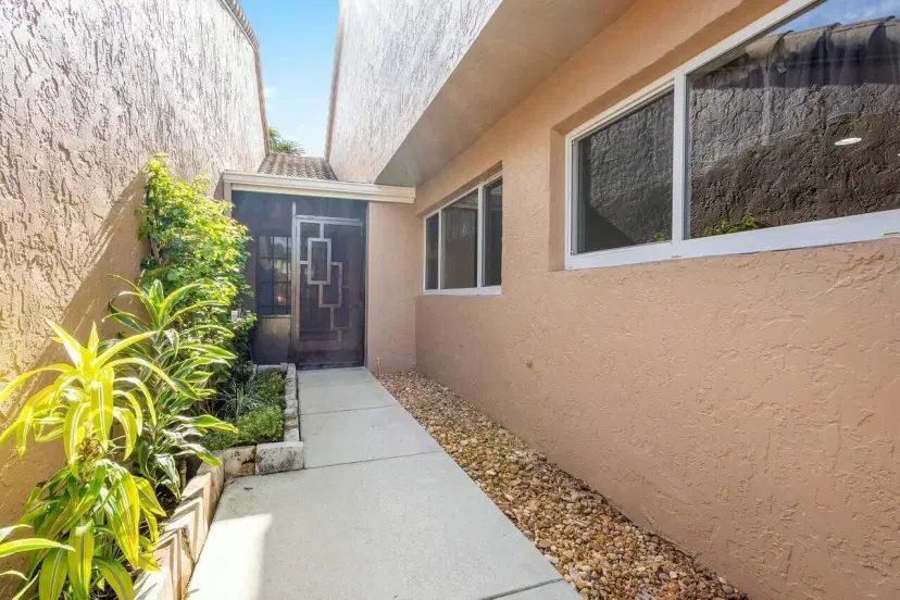 Picture of 11110 Applegate Circle, Boynton Beach FL 33437
