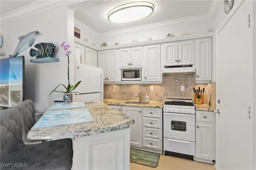 Picture of 167 N Collier Blvd G9, Marco Island FL 34145