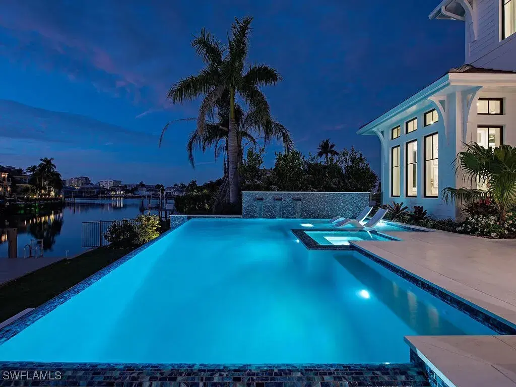 Picture of 3637 Crayton Rd, Naples, FL 34103