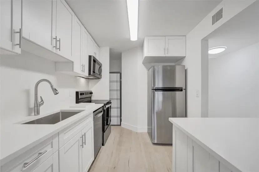 Picture of 5300 NE 24Th Ter 117C, Fort Lauderdale FL 33308
